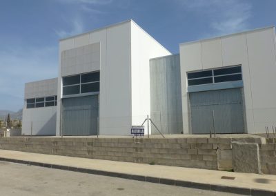 Edificación industrial y terciario Panificadora Jonense